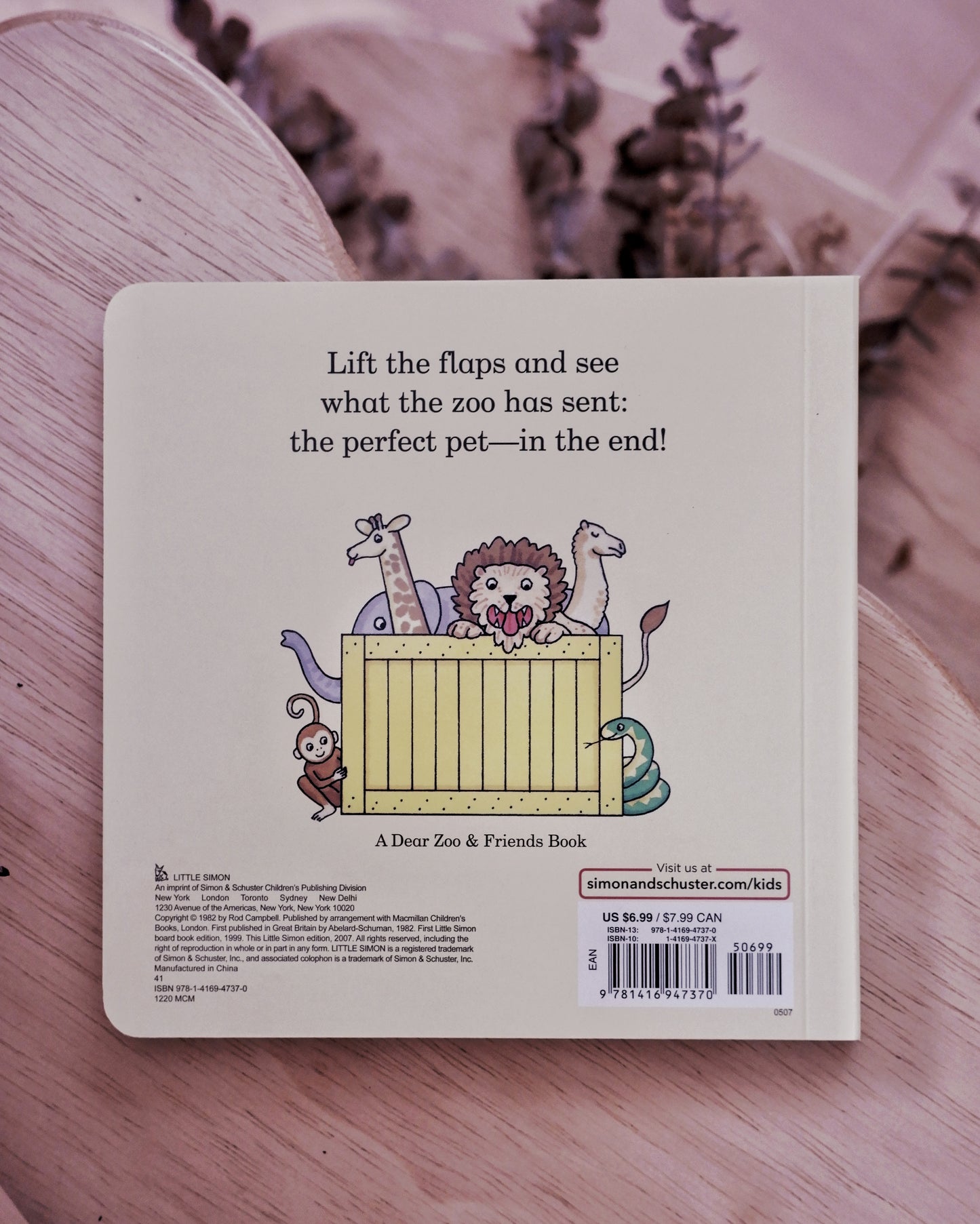 Dear Zoo: A-Lift-the-Flap Book